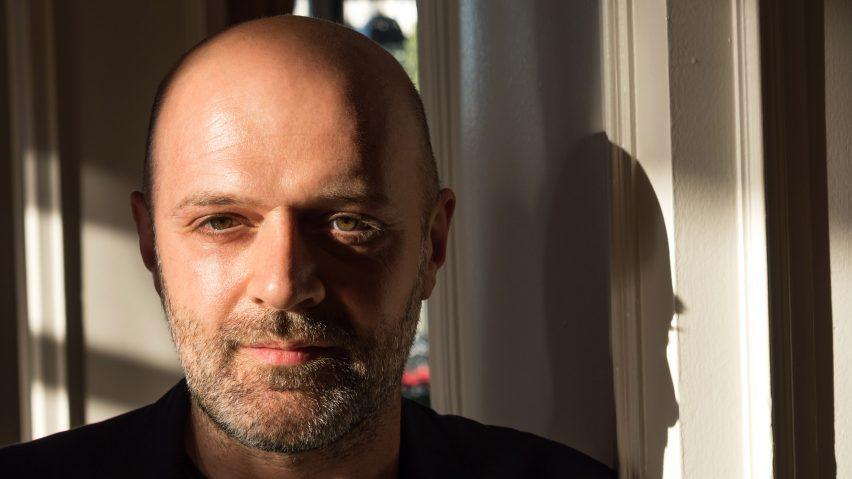 İngilterede Bir Türk: Hüseyin Çağlayan ve Unutulmaz Moda Anları