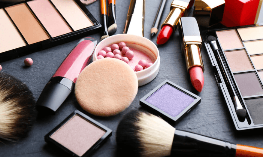 Tüketim Çılgınlığı ve Kozmetik Sektörü