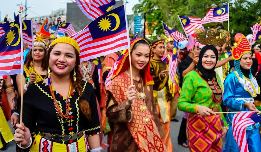 Tuhaf Bir Şeriat Ülkesi: Malezya