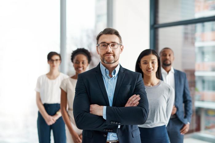 Liderlik Ruhu Olan İnsanlar: Doğuştan Gelen Mi, Geliştirilen Mi?