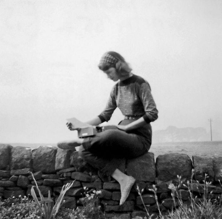 A Woman in A Bell Jar: Fragmented Self and the Performance of Femininity in Slyvia Plath's The Bell Jar