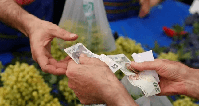 Memur-Sen: Türkiye’deki 4 Kişilik Bir Ailenin Açlık Sınırı 3.809 TL, Yoksulluk Sınırı 10.939 TL Oldu