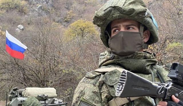 Putin, Donetsk ve Luhanks Bölgelerine Asker Gönderilmesi Talimatı Verdi