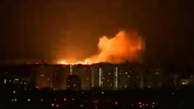 Kiev'de Patlamalar Duyuldu, Siren Sesleri Yükseldi