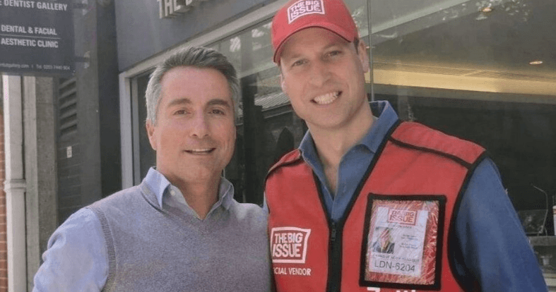 Prens William, Londra'nın Merkezinde Big Issue Satarken Görüntülendi!