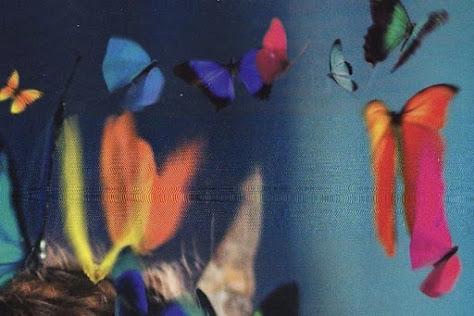 Zamanın Dışında ve Boşluğun İçinde