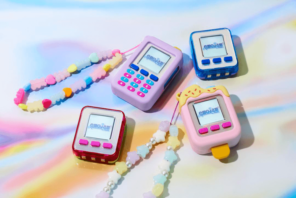 İletişimde Kullanılacak Emoji İçeren Çağrı Cihazları