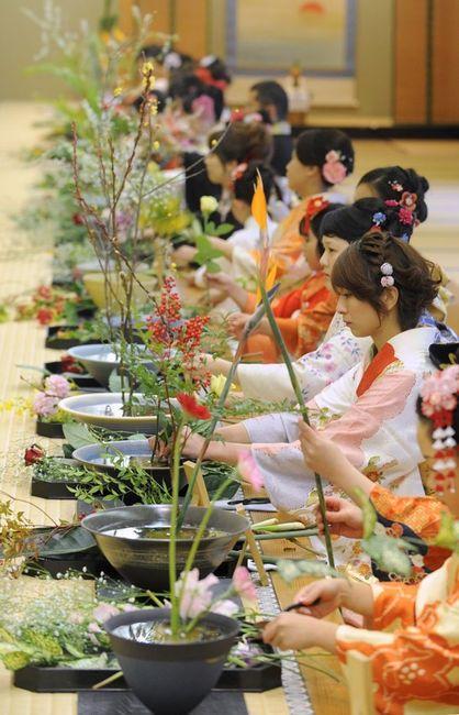 İkebana: Japon Çiçek Düzenleme Sanatı