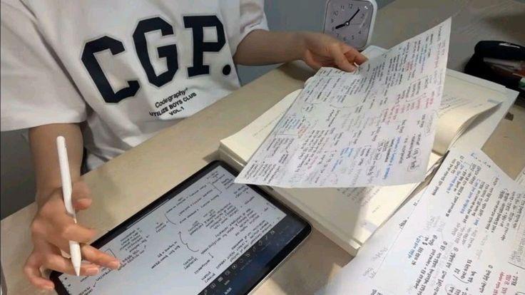 Kağıt mı, Tablet mi? Dokunmanın, Yazmanın ve Okumanın Yeni Çağı