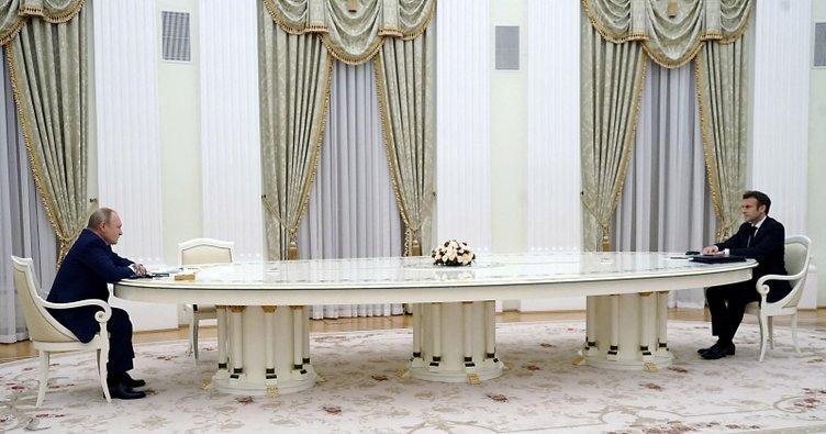 Rusya Devlet Başkanı Vladimir Putin ile Fransa Cumhurbaşkanı Emmanuel Macron Moskova’daki Kremlin Sarayı'nda Bir Toplantı Gerçekleştirdi