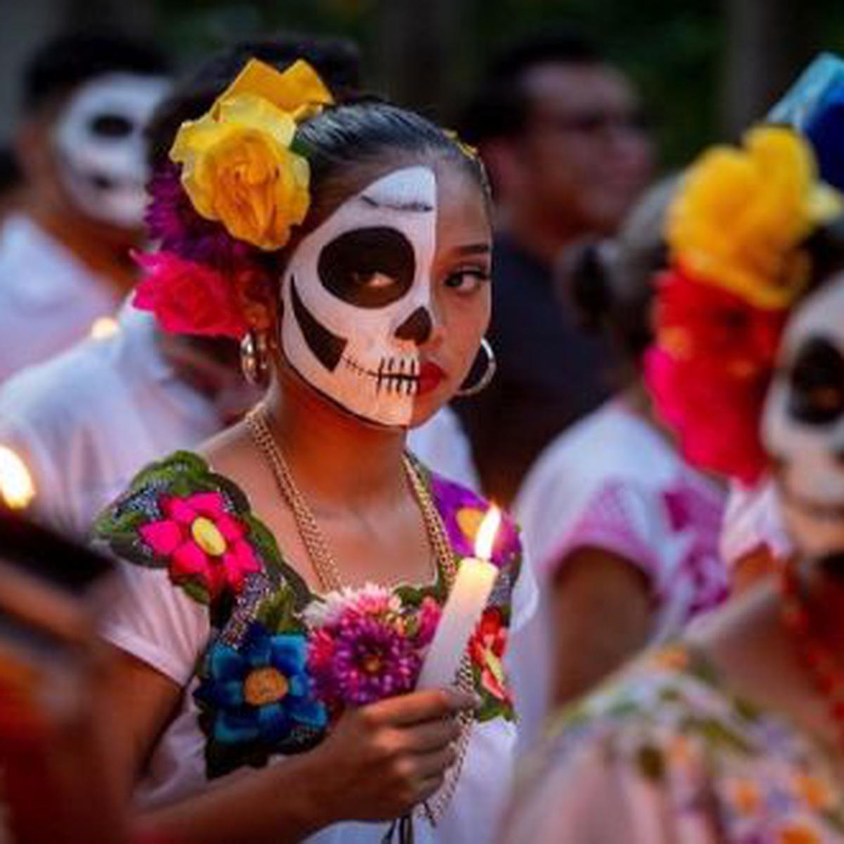 Celebrating the Deads: el Día de los Muertos – Typelish